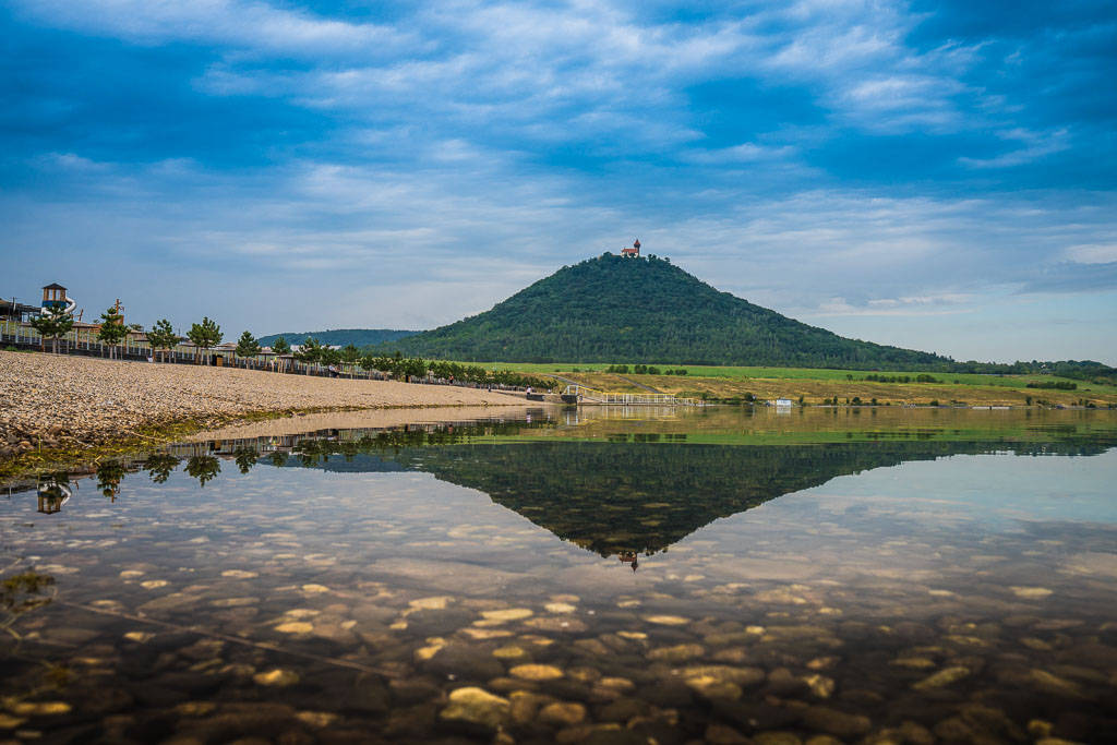 jezero most